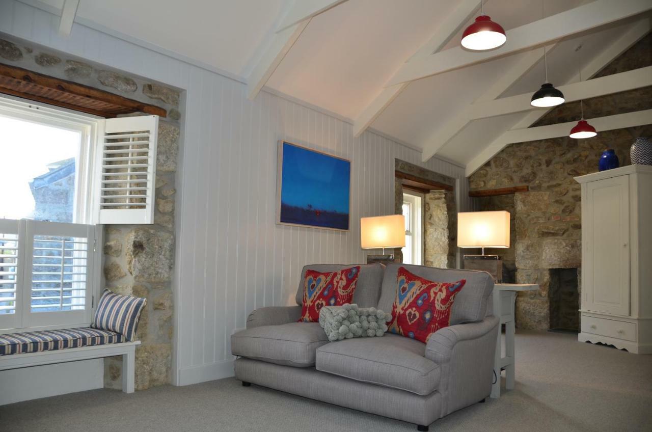 Sunny Corner Apartment Mousehole Exterior photo